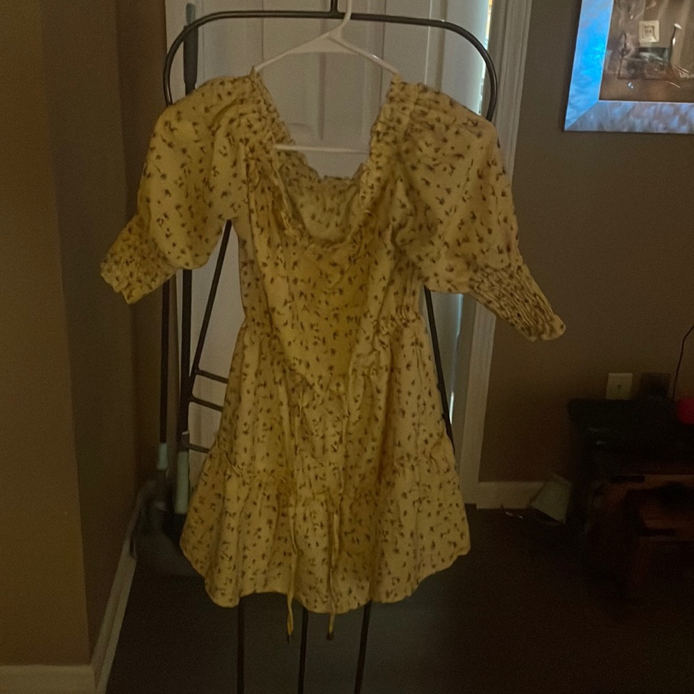 SIZE:small COLOR:yellow
